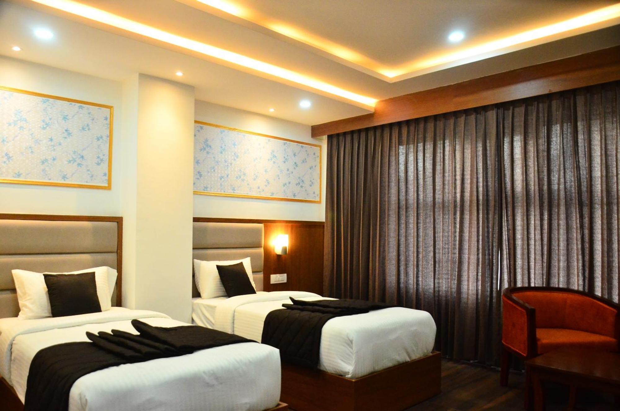 Hotel Eyrie Nest 벵갈루루 외부 사진