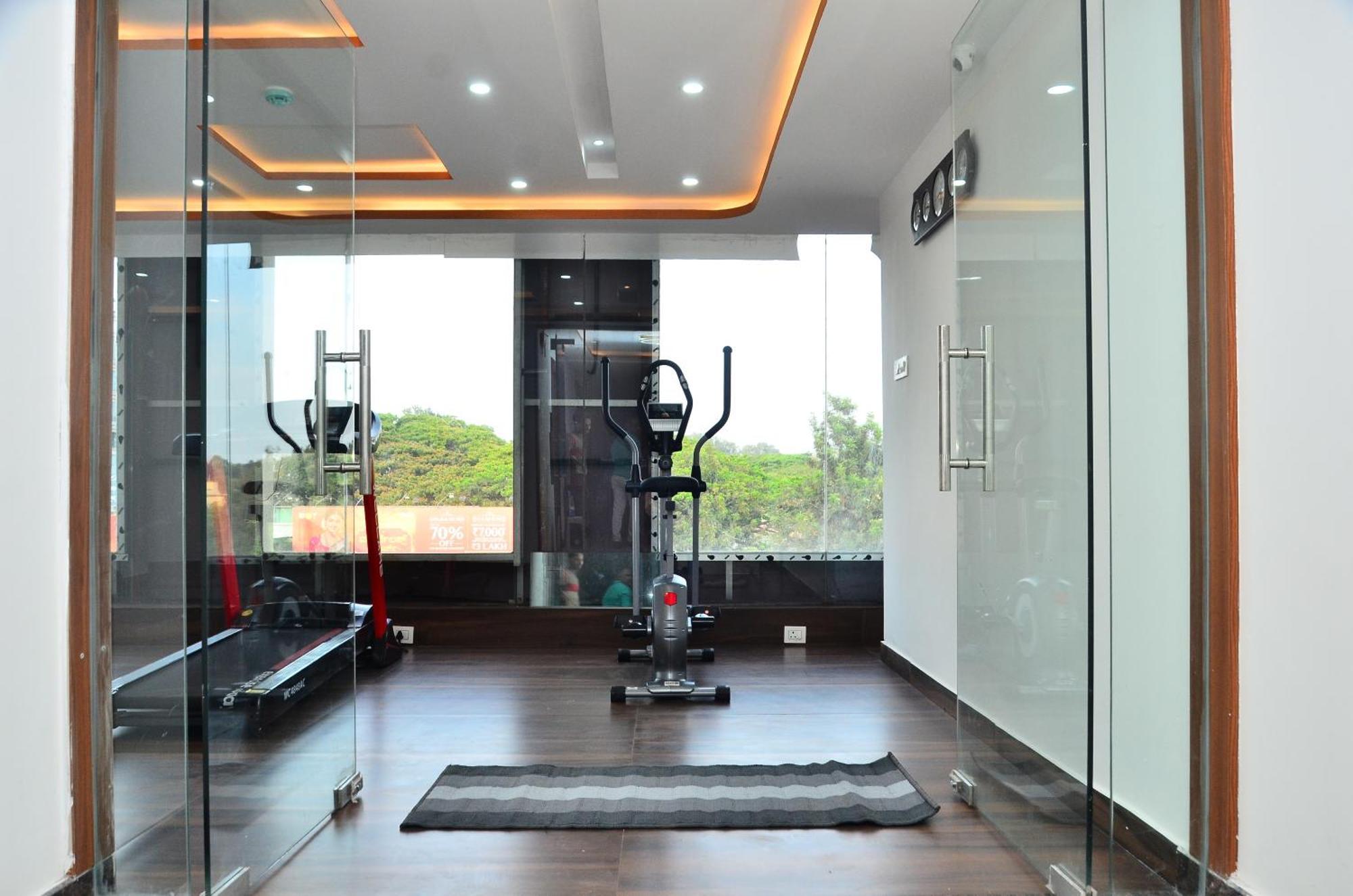 Hotel Eyrie Nest 벵갈루루 외부 사진