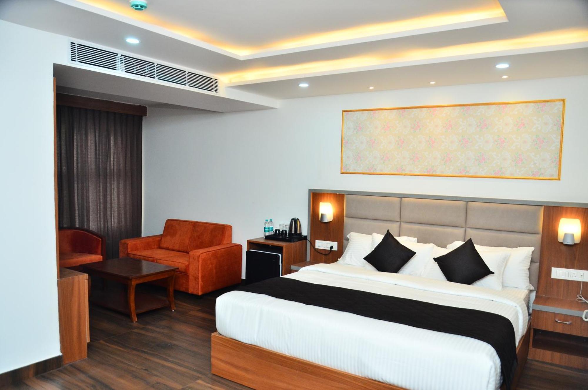 Hotel Eyrie Nest 벵갈루루 외부 사진